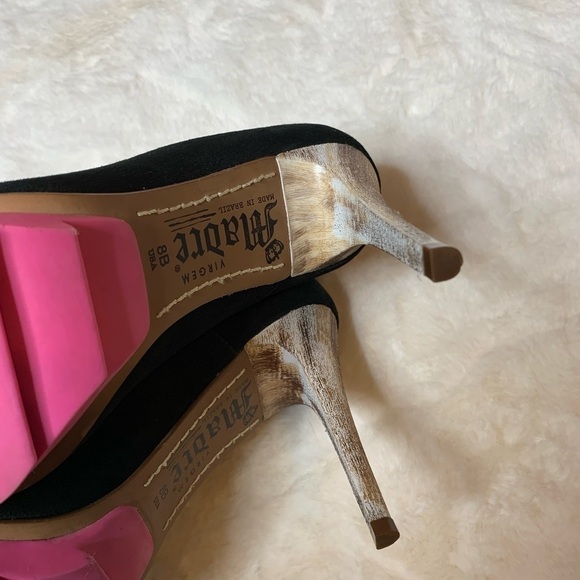 Virgem Madre brand Suede Heels - Picture 9 of 10